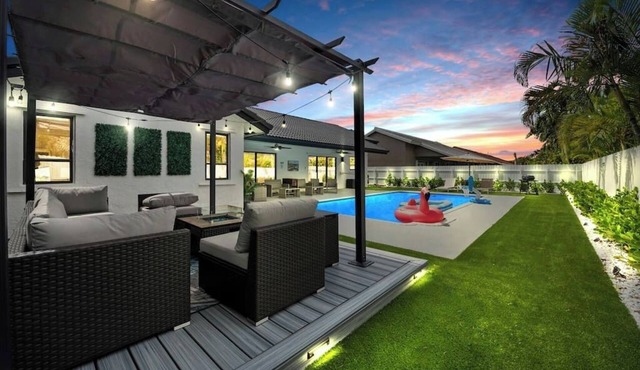 Villa Paradise ~ Miami Lux Gem ~ Heated Pool ~ Game Room