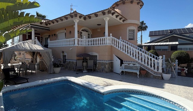 Villa Paradise | Private Pool · 2 Kitchens · Sleeps 13
