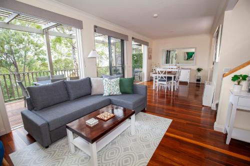 Villa Paradiso - 2 Bedroom Private Villa located within Cypress Lakes Resort