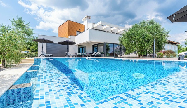 Villa Pedena in Sveta Katarina - Haus für 8-10 Personen