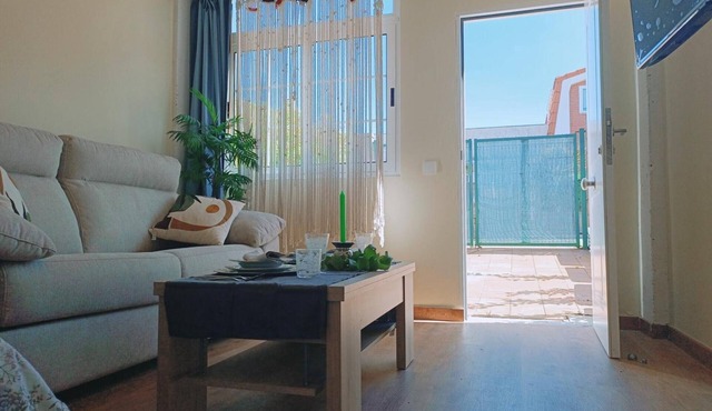 Villa Peral Apartment with Private Terrace and Garden in Liencres