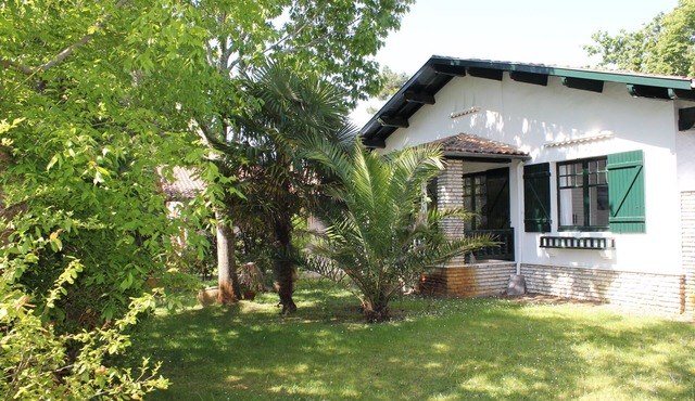 Villa Pereire beach walk