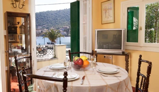 Villa Pergantini few Meters From the Sea!