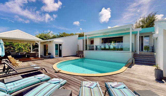 Villa Petit Paradis…3BR, Pool, Stunning Views on Orient Bay