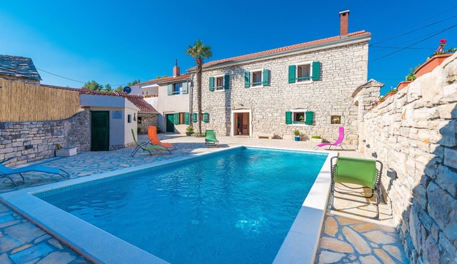 Villa Petrovi Dvori ZadarVillas
