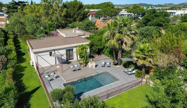 Villa Pezenas by Villa Plus