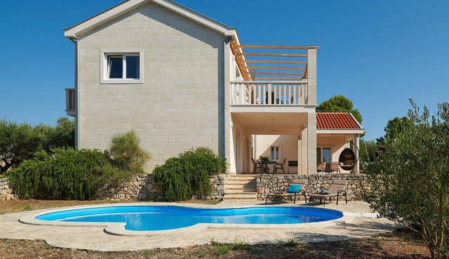 Villa Pharia with Pool II
