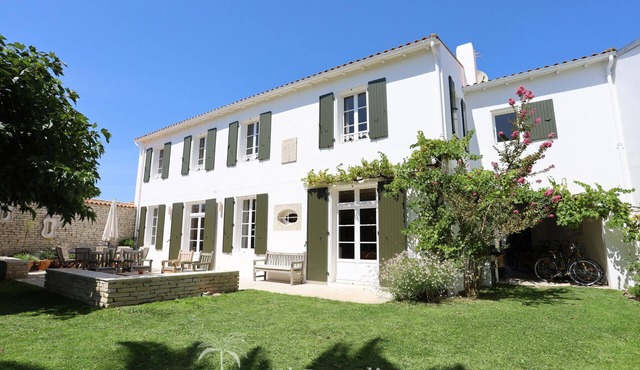 Villa Phoenix - Ancient and modern charm