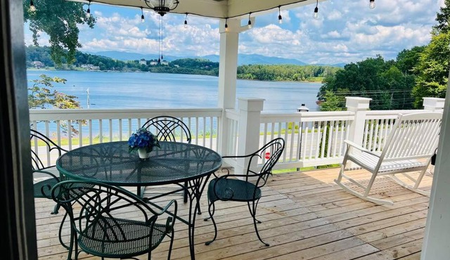 Villa Piccinni, Lake & Mtn views, sleeps 12
