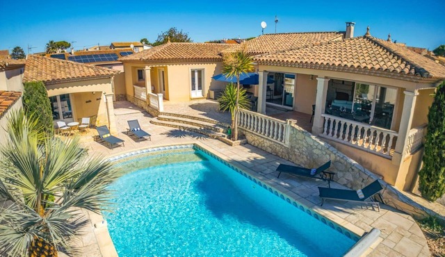 Villa Picpoul by Villa Plus