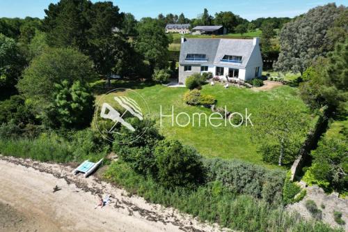 Villa pieds dans l’eau Vue mer panoramique