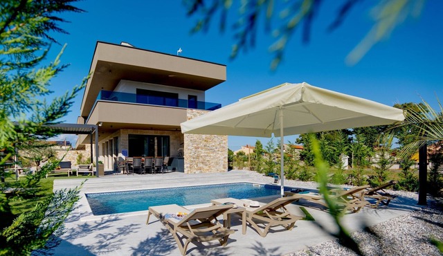Villa Pieron - Luxury Spa Oasis