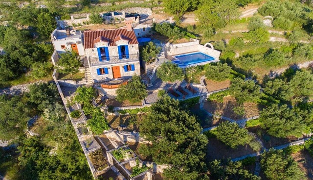 Villa Pina in Makarska, private pool