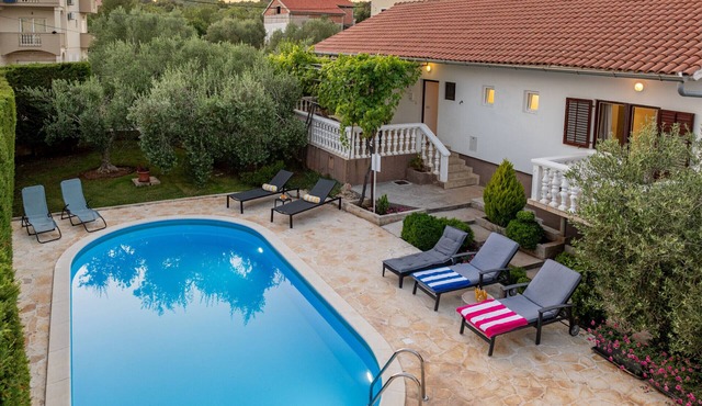 Villa Pine ZadarVillas