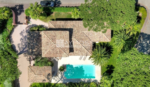 Villa Pinede - heated pool