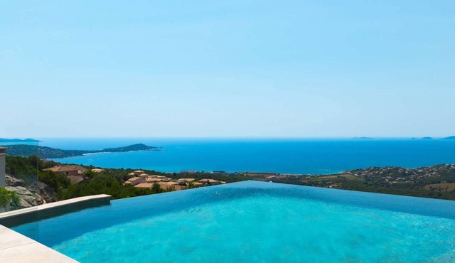 VILLA PINNATA - 5 BDRMS