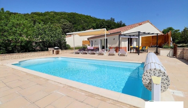 Villa piscine proche Vallon-Pont-d'Arc/gorge de l'Ardèche