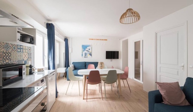 Villa Poncelet -Suite Shalimar, 2 rooms 8 persons, Champs Elysées, with A/C