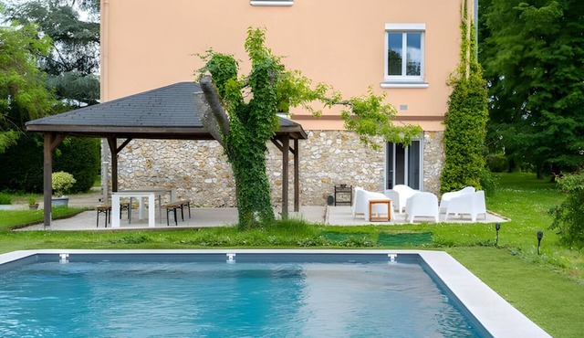 Villa Poirier: Family Country House
