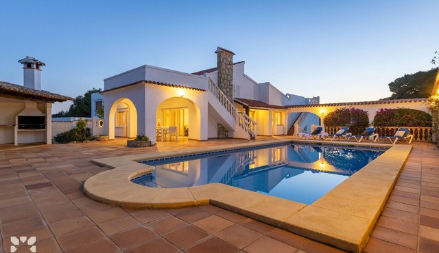 Villa PONTE VECCHIO by Abahana Villas
