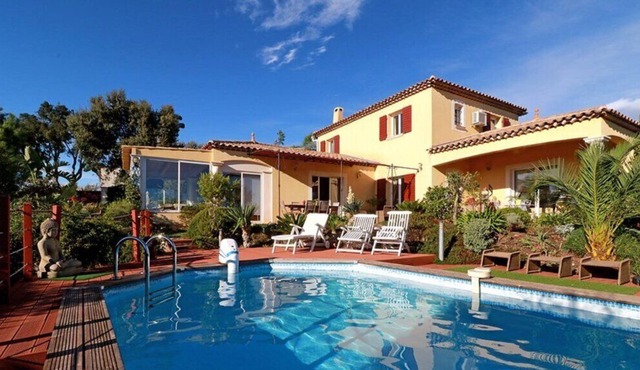VILLA POOL PANORAMIC VIEW