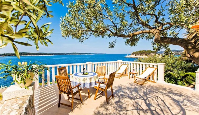 Villa Porthos