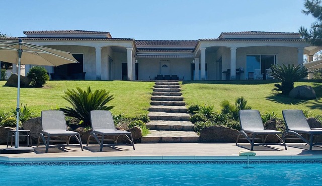 VILLA PORTICCIO SWIMMING POOL EXCEPTIONAL SEA VIEW - BEACH 5 mn -GARDEN LANDSCAPE