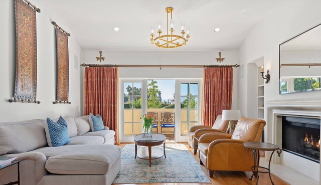 Villa Portofino - Downtown Condo