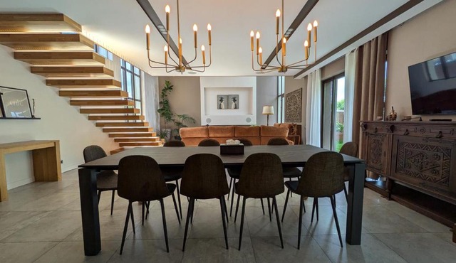 Villa près de Paris pour des tournages et shootings sans nuitée in Montgeron