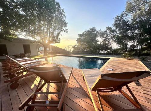 Villa prestige avec piscine - dans les hauteurs de Bastia