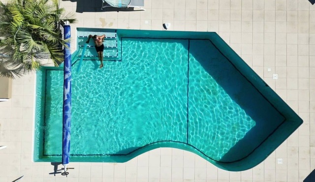 Villa PRESTIGE " LA BONA VIDA ", 3 bedrooms and 1 studio 2 persons