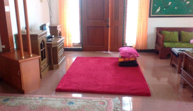 Villa Prisma 3 BR 2 Bathroom in Lembang