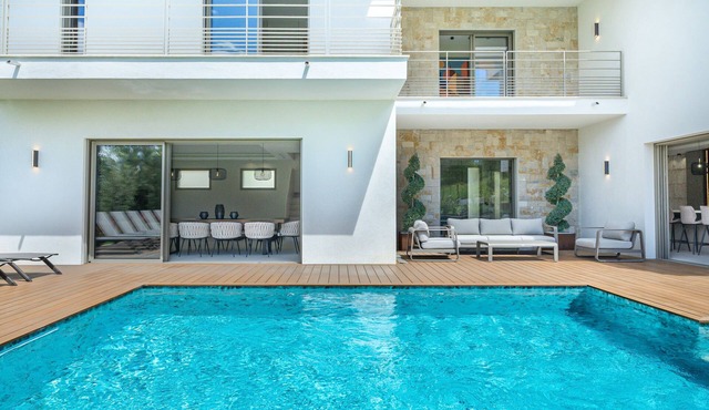 Villa-Private Bathroom-Villa