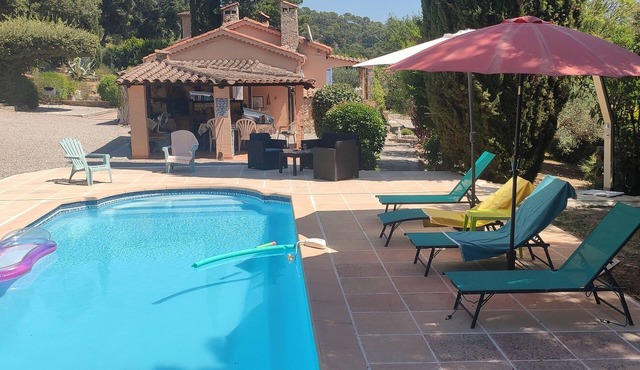 Villa + private pool