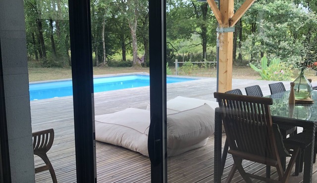 Villa Proche Soulac/mer sur Terrain Arboré de 3000m2