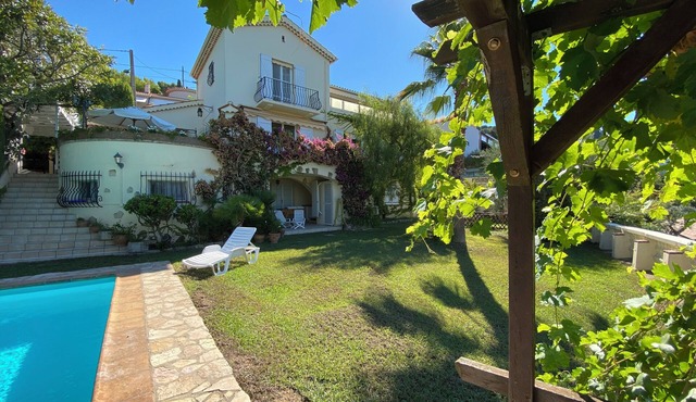 Villa Provençale, Piscine, Tennis Privé, vue Panoramique Cannes, Esterel