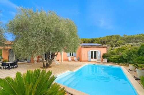 Villa provençale, piscine & jardin arboré