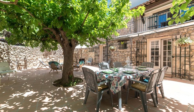 Villa Provençale stocking