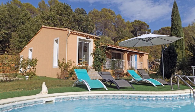 Villa Provence, renovated in 2016, private pool, and large garden