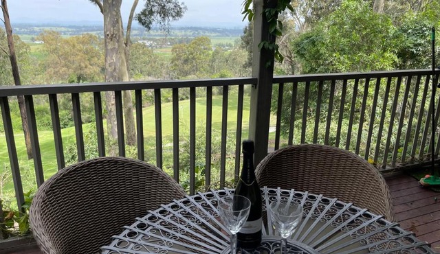 Villa Provincial Cypress Lakes Resort - 2 Bedrooms, 2 Private Ensuites, KING or SINGLE BEDS