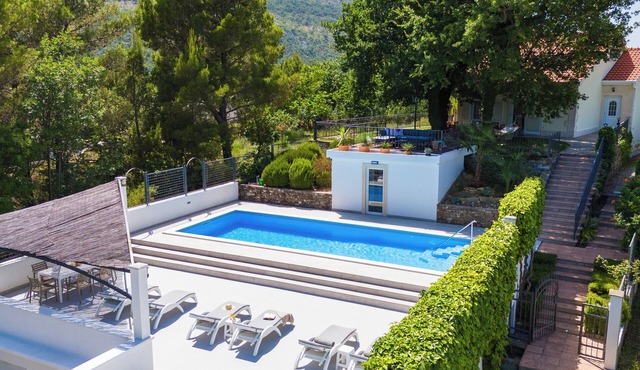 Villa PROVOS with 40m2 private pool, sauna, max 8 person, 7km from sandy beach