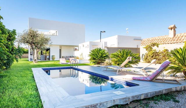Villa Puerto Blanco close to the Beach with Pool & Wi-Fi