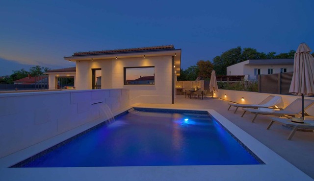Villa QUARNARO with heated pool