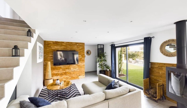 Villa Récente à Plan de la Tour Proche Village