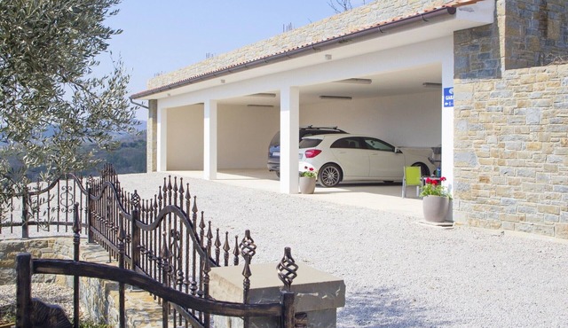Villa Radmila, (14799), Paladini, hr