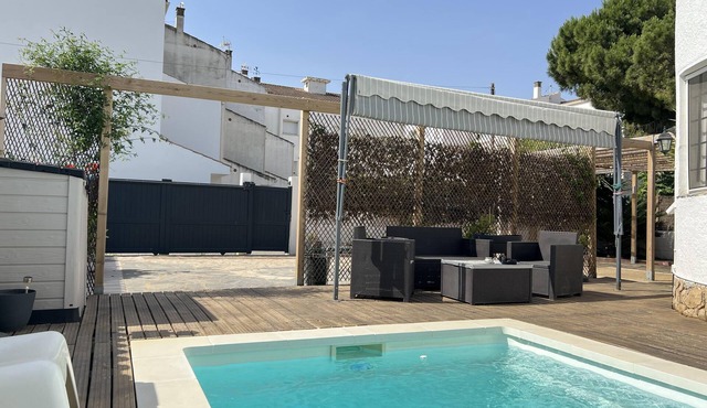 Villa Raské - Private pool, garden, grill, bar, children’s house, privacy, A/C, Wi-Fi.