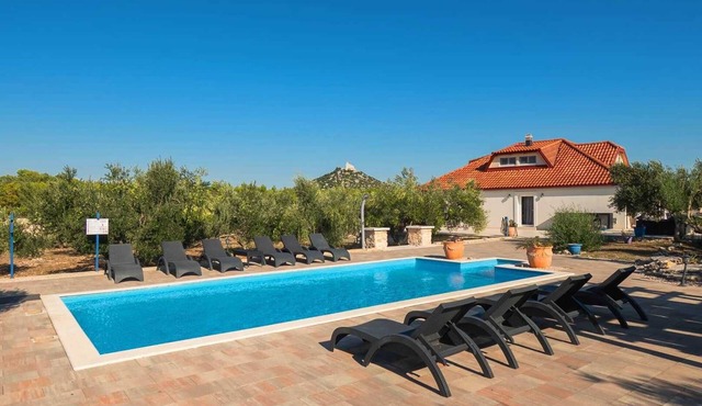 Villa Red Hacienda with Pool