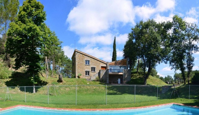 Villa 'Refugi Del Esquirol' with Mountain Views, Private Pool, and Wi-Fi