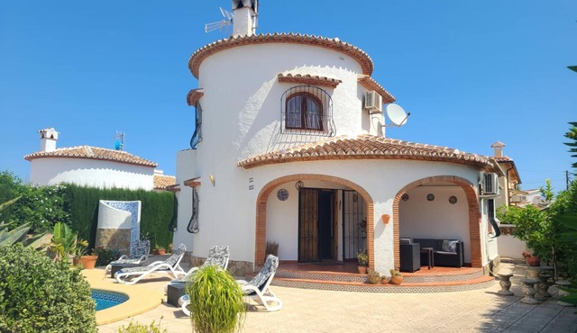 Villa REGINA with private pool in Els Poblets