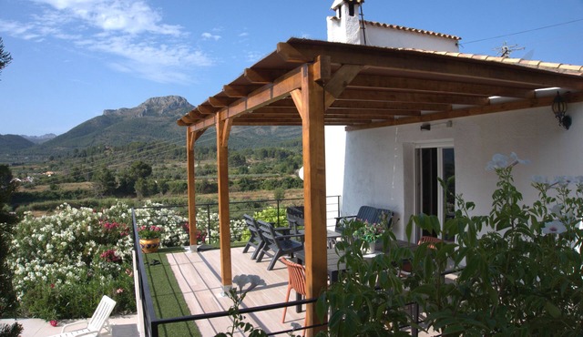 Villa Relax, peace and privacy, with private XL-swimming pool and splendid views